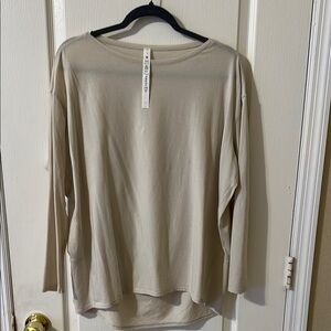 Lululemon Size 10 Women’s Pima Cotton Long Sleeve Cream Top